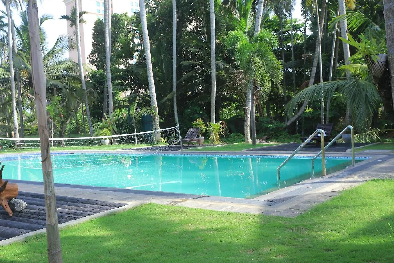 Hotel Riverrina Negombo