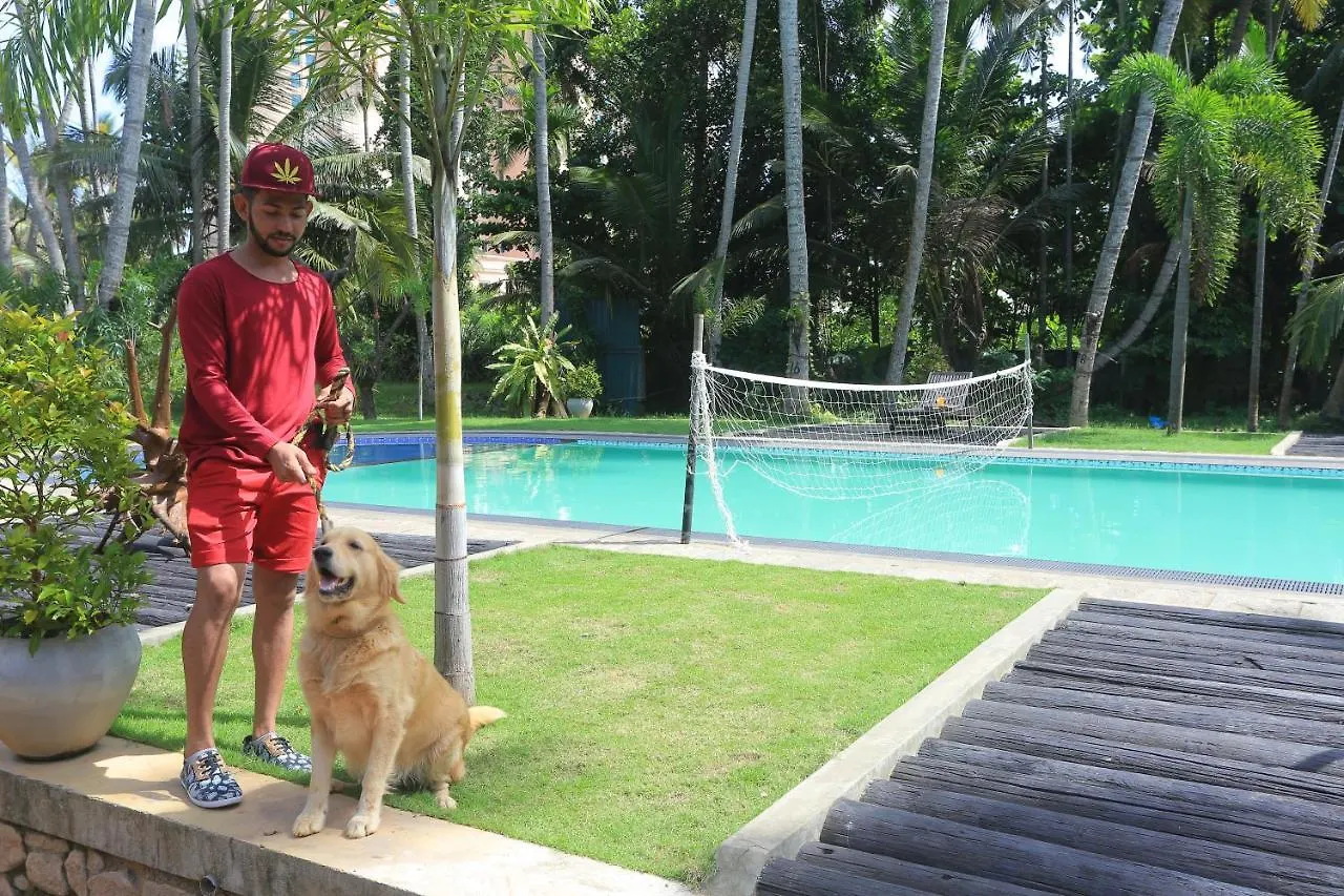 Hotel Riverrina Negombo