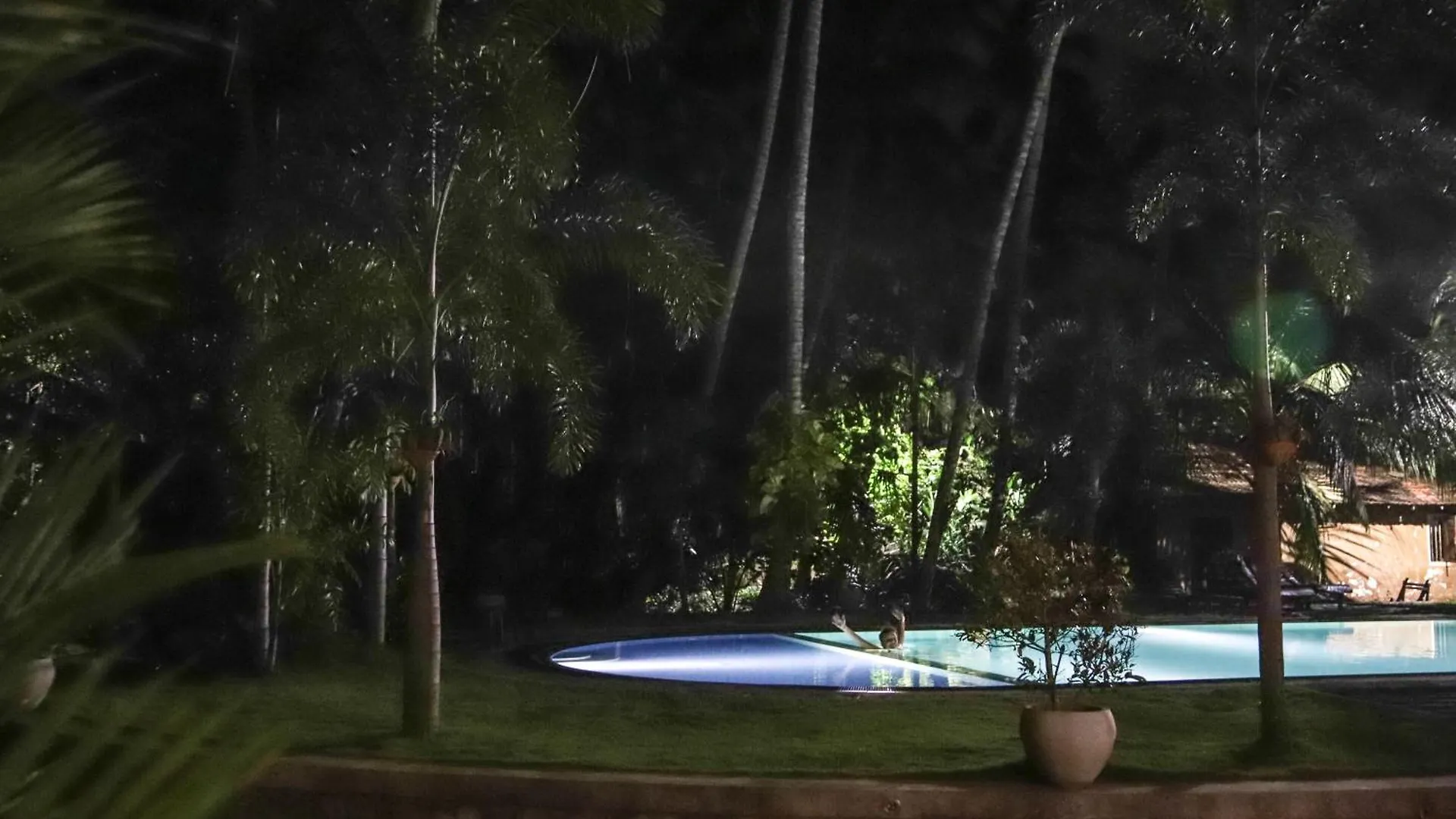 Hotel Riverrina Negombo 0*,