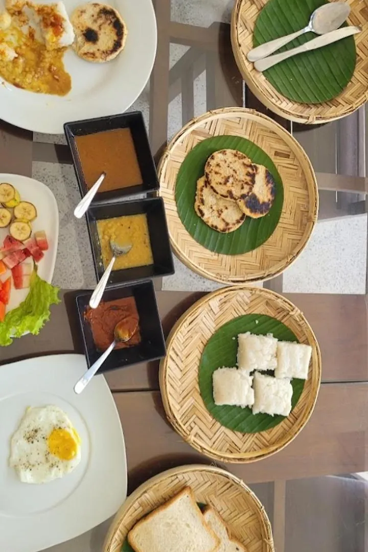 Hotel Riverrina Negombo